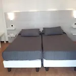 Moreri מלון גראדו