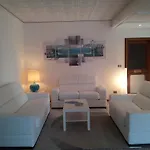 Moreri מלון