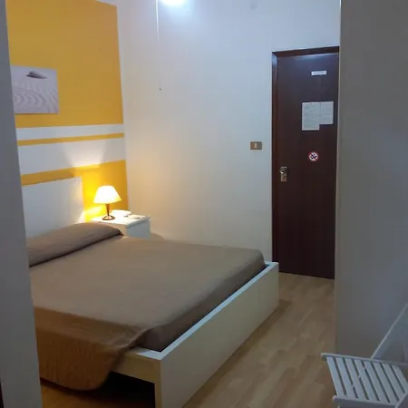 Otel Moreri 3*
